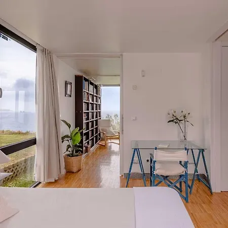 Casa Os, Sobre El Cantabrico * Лоредо